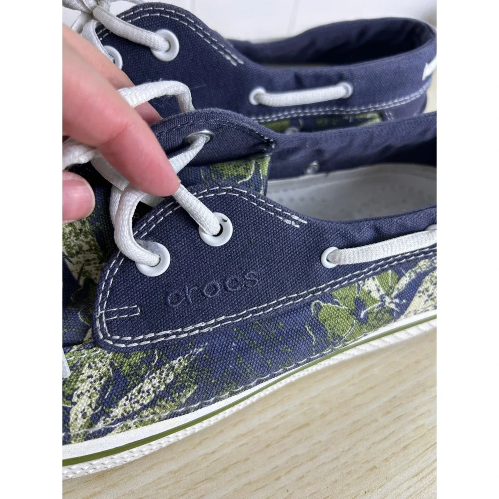 Crocs Boat Shoes Mens 12 Navy Blue Tropical Floral Canvas Hover Lace Up nautical